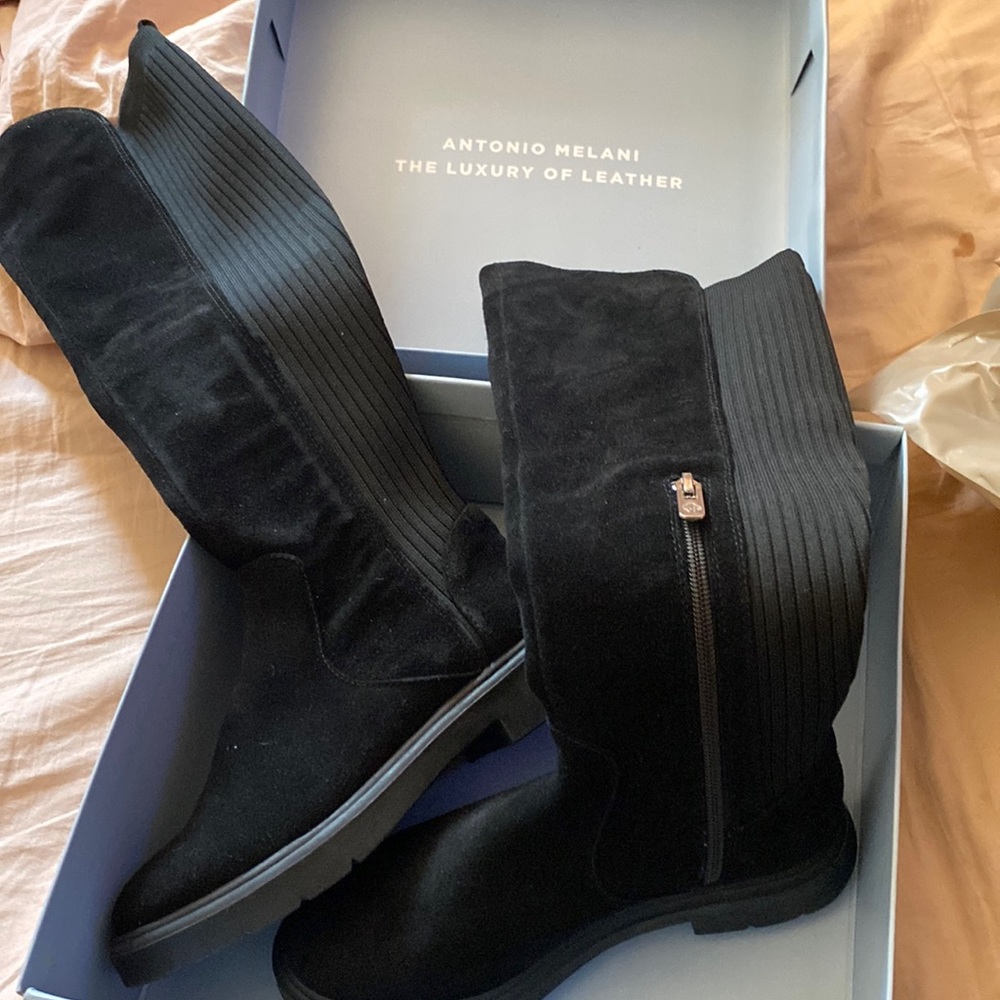 Womens Calf high boots